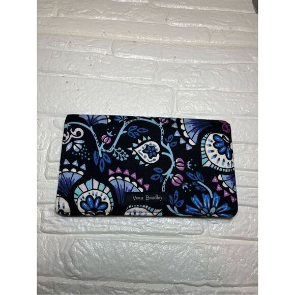 Vera Bradley Checkbook Cover - Picture 1 of 5